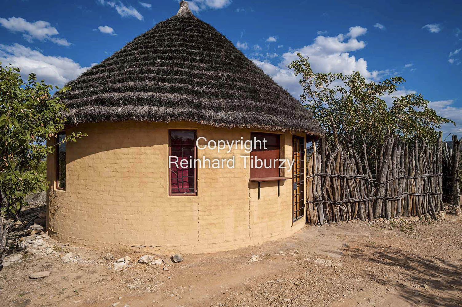 round_hut_pole_fence_Namibia_Africa