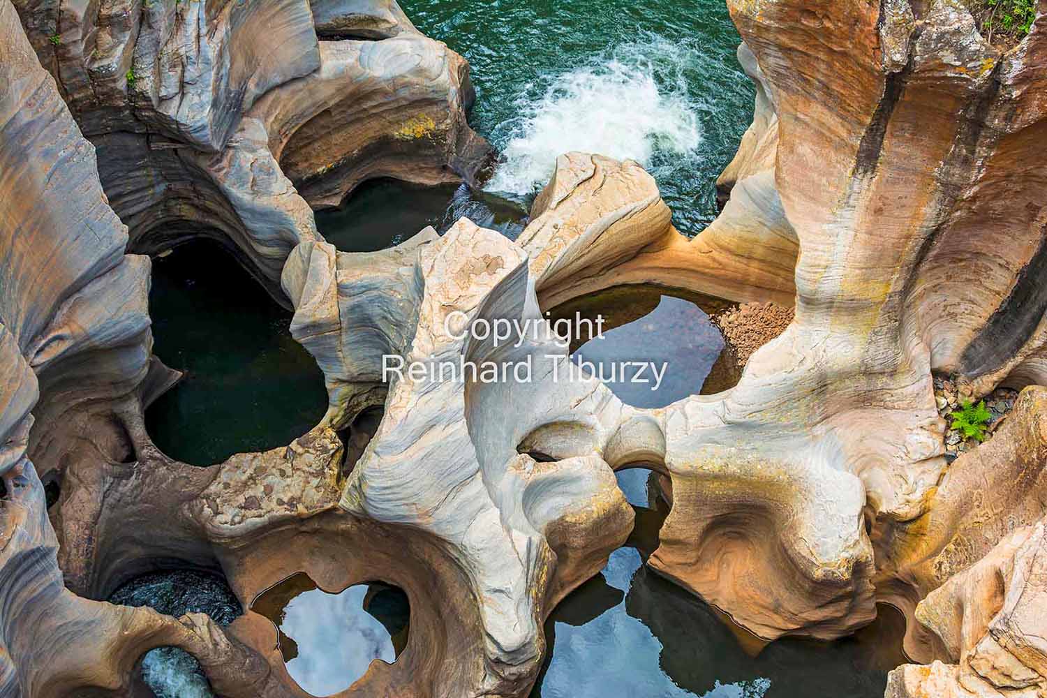 Bourke's_Luck_Potholes_South_Africa